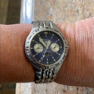 Fossil Watch with working battery size 6